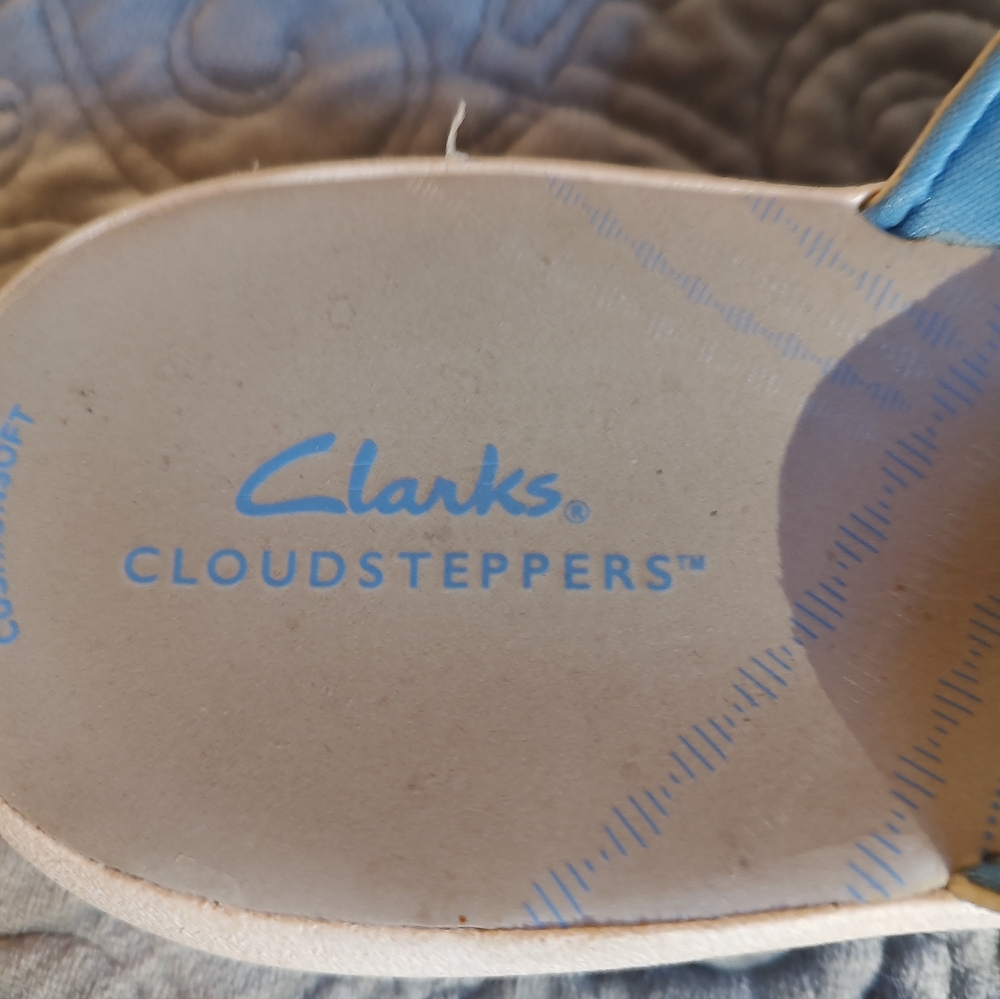 Clark's Sandals - Picture 3 of 4